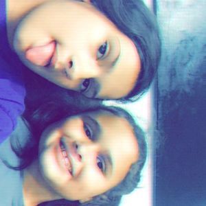 Meet your Posher, Hillary